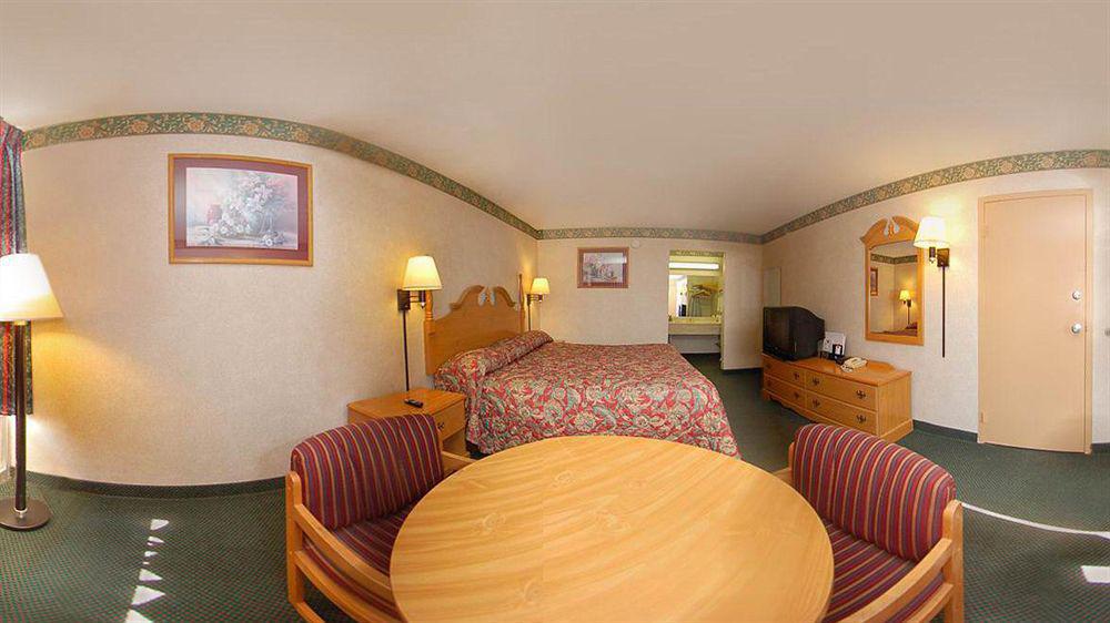 Red Roof Inn & Suites Cave City Exterior foto