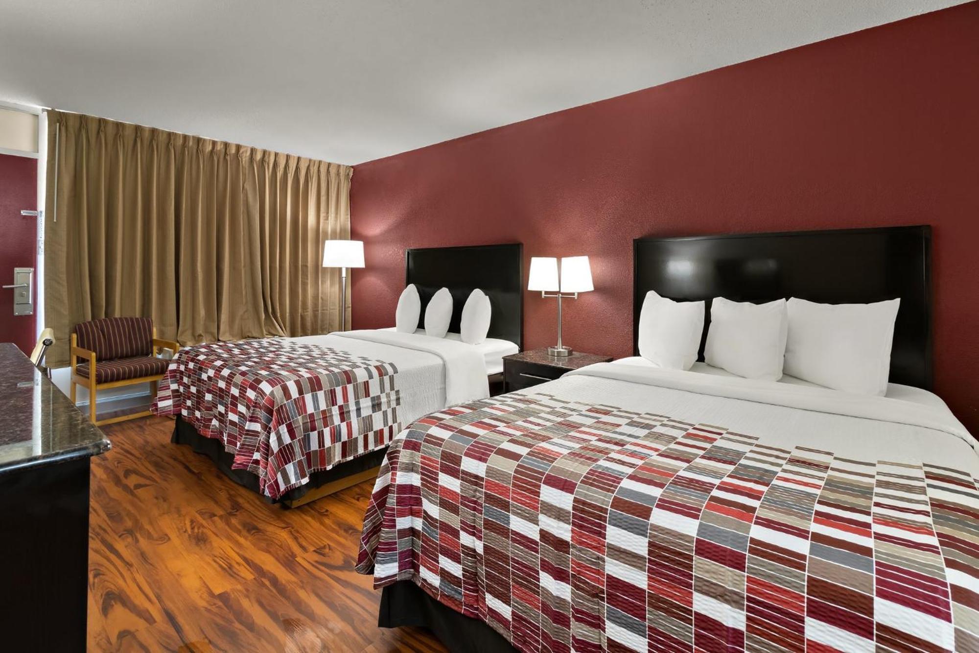 Red Roof Inn & Suites Cave City Exterior foto